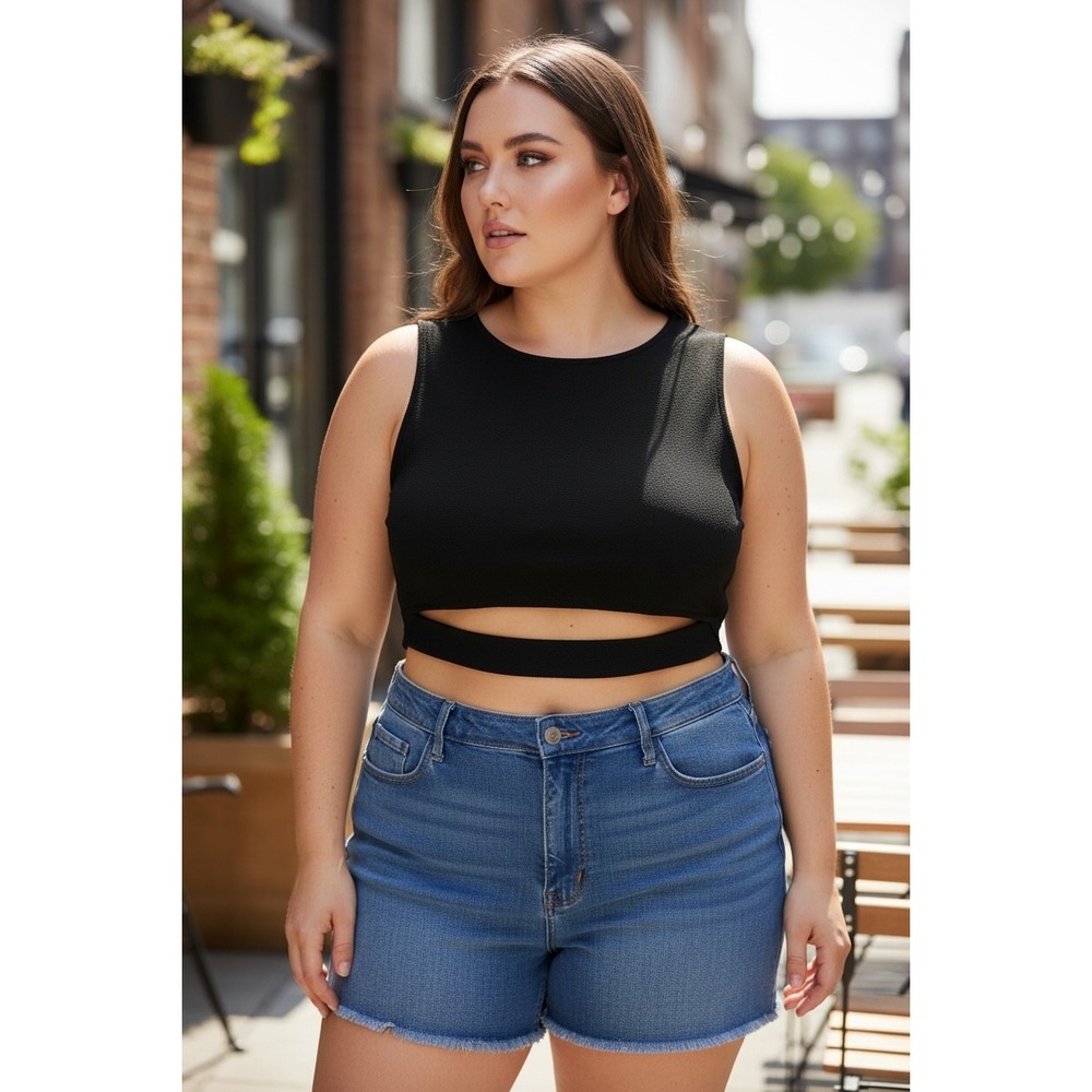 SHEIN Curve Black Textured Cutout Crop Top Sleeveless Plus Size 2XL